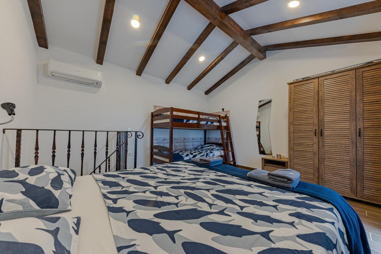 Apartments Gea Lucija Bagian luar foto