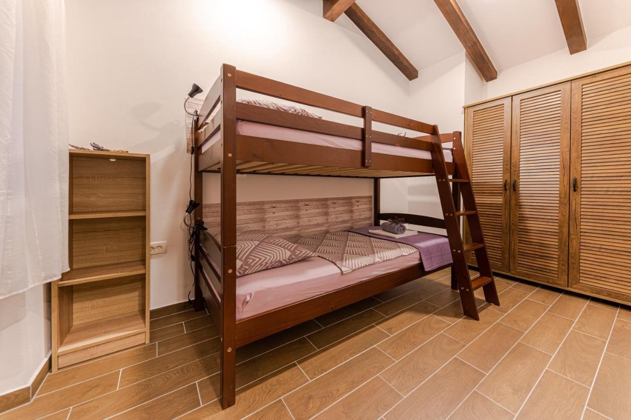 Apartments Gea Lucija Bagian luar foto