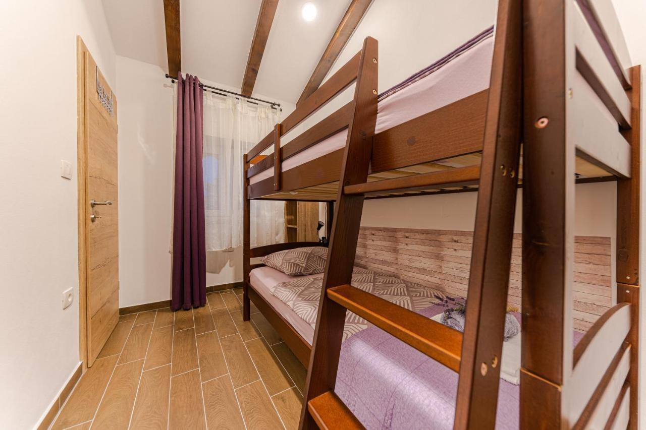 Apartments Gea Lucija Bagian luar foto