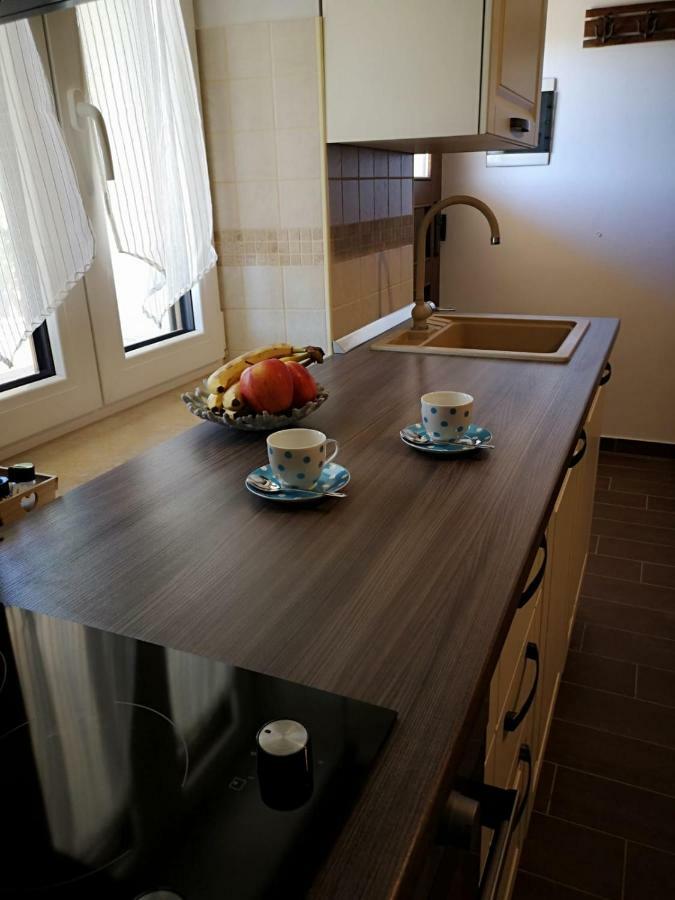 Apartments Gea Lucija Bagian luar foto