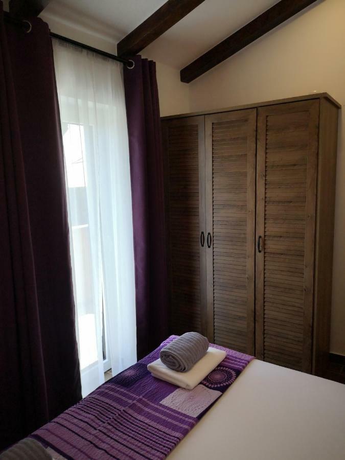 Apartments Gea Lucija Bagian luar foto